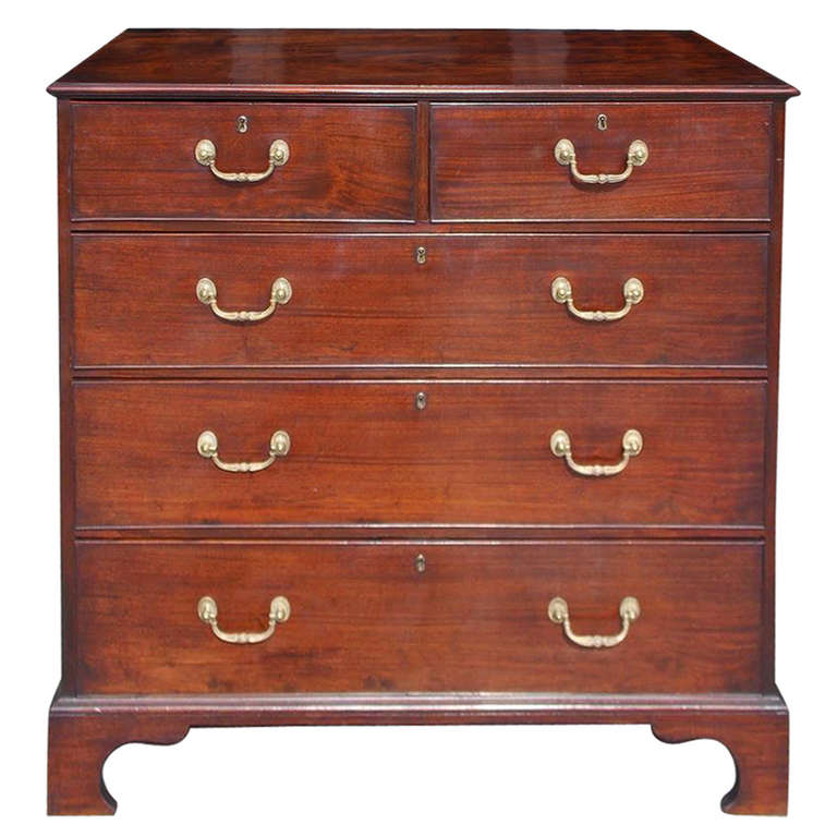English Chippendale Mahogany Chest of Drawers, Circa 1810 For Sale