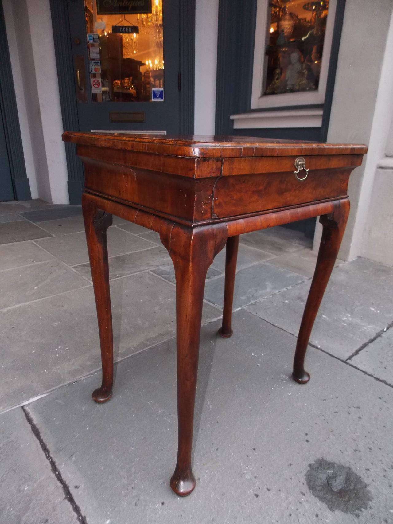 English Queen Anne Walnut Feather Banded Side Table, Circa 1730 1