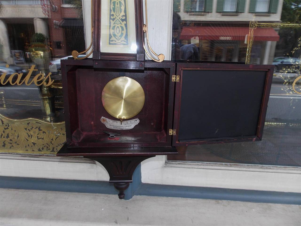 American Mahogany and Églomisé Banjo Clock, New Haven, CT,  Circa 1880 In Excellent Condition In Hollywood, SC