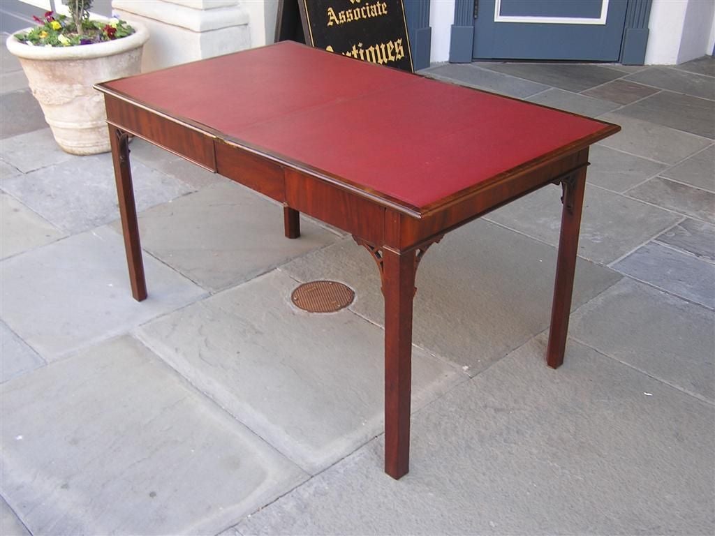 English Chippendale Mahogany Constantine Action Game Table . Circa 1770 In Excellent Condition For Sale In Hollywood, SC