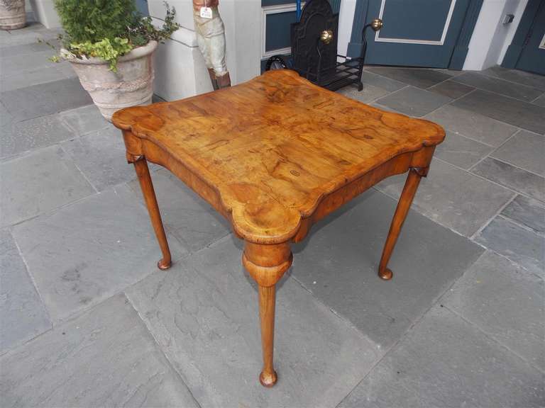 English Queen Anne Burl Walnut Games Table With Outset Corners, Circa 1760 In Excellent Condition In Hollywood, SC