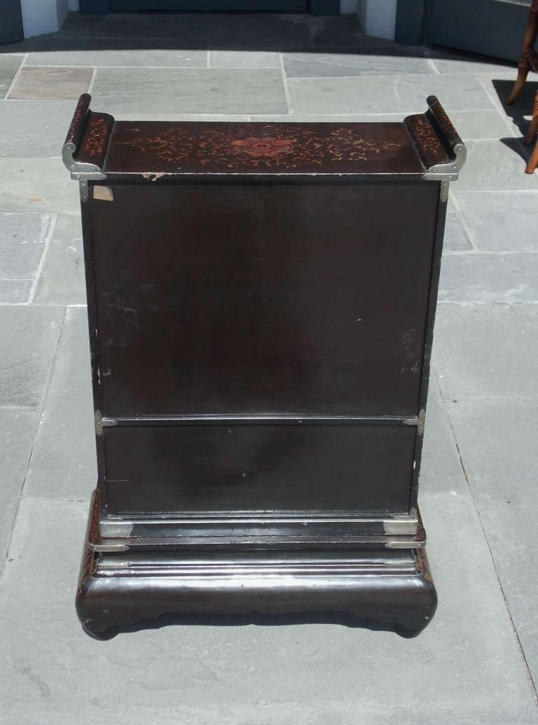 Japanese Lacquered and Stenciled Cabinet on Stand. Circa 1840 3