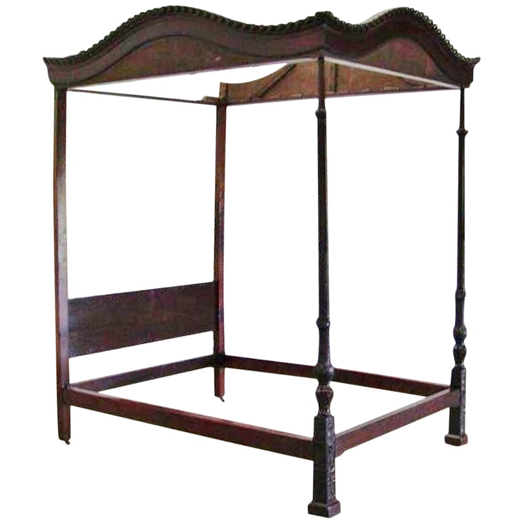 English Mahogany Four-Poster Gadrooned Tester Bed with Marlboro Feet, Circa 1760 For Sale