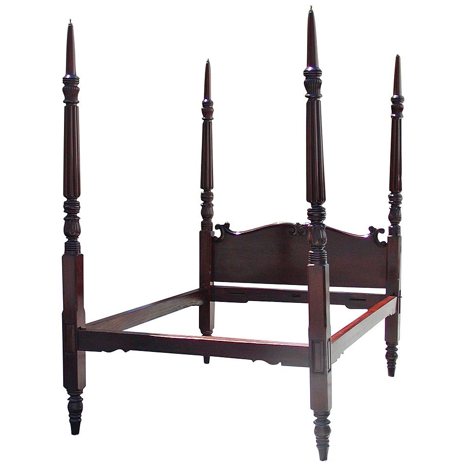 American Sheraton Mahogany Four-Poster Bed, Baltimore, MD, Circa 1830 For Sale