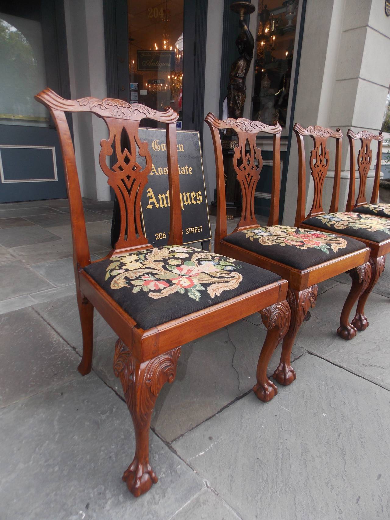 Set of Four English Chippendale Walnut Side Chairs, Circa 1770 For Sale 1