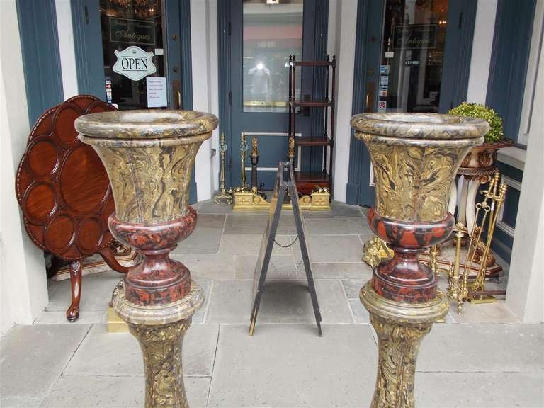 Pair of English Faux Painted Campaign Urns on Bulbous Columns. 19th Century In Excellent Condition In Hollywood, SC