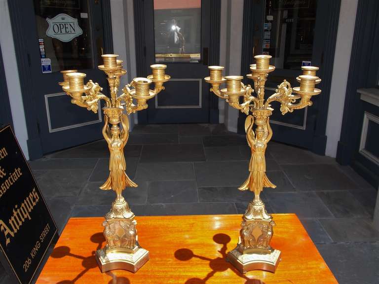 Pair of American Angelic Figural Gilt Bronze Candelabras, Circa 1820 In Excellent Condition For Sale In Hollywood, SC