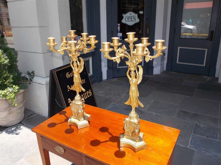 Pair of American Angelic Figural Gilt Bronze Candelabras, Circa 1820 For Sale 1