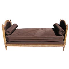 Italian Hand Carved & Painted Floral Day Bed . Circa 1780 11