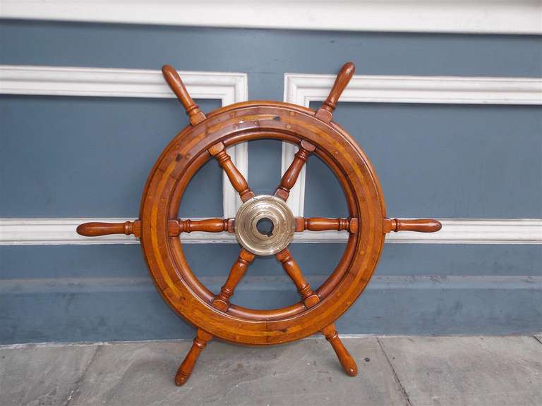 American Walnut Classic Yacht Wheel.  19th Century In Excellent Condition In Hollywood, SC