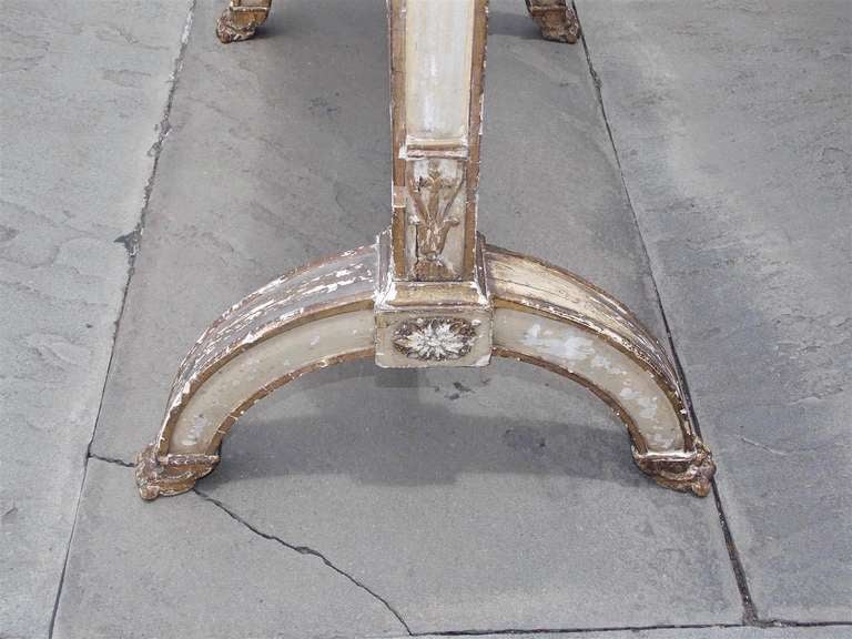 French Painted and Gilt Fire Screen For Sale 5