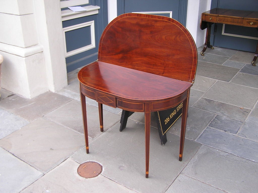 Charleston Hepplewhite-Spieltisch aus Mahagoni mit Demi-Lune-Intarsien, S.C.  CIRCA 1780 (Handgeschnitzt) im Angebot