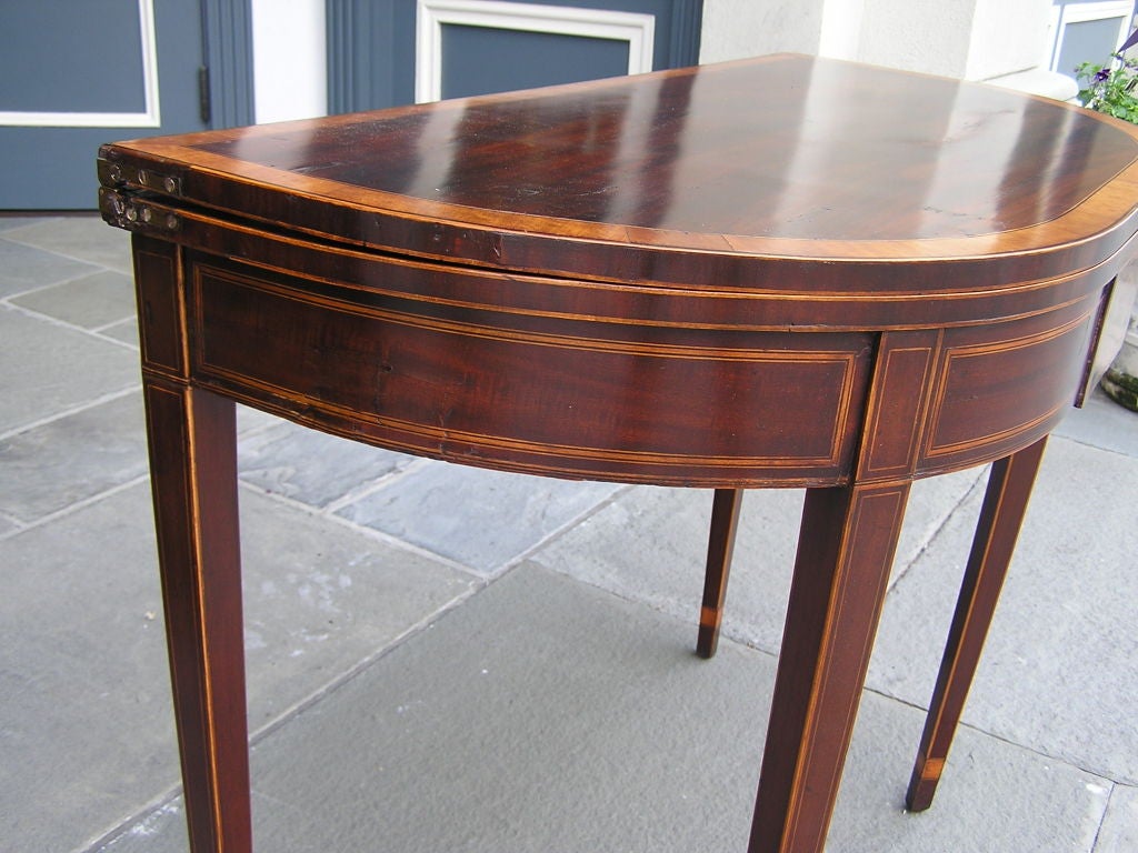 Charleston Hepplewhite-Spieltisch aus Mahagoni mit Demi-Lune-Intarsien, S.C.  CIRCA 1780 im Angebot 3