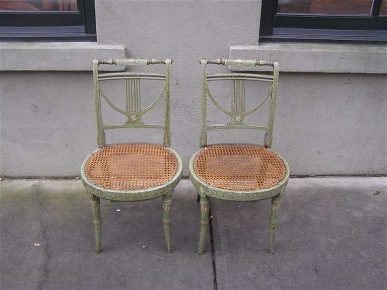 Pair of French Hand-Painted and Stenciled Lyre Back Chairs, Circa 1810 In Excellent Condition For Sale In Hollywood, SC