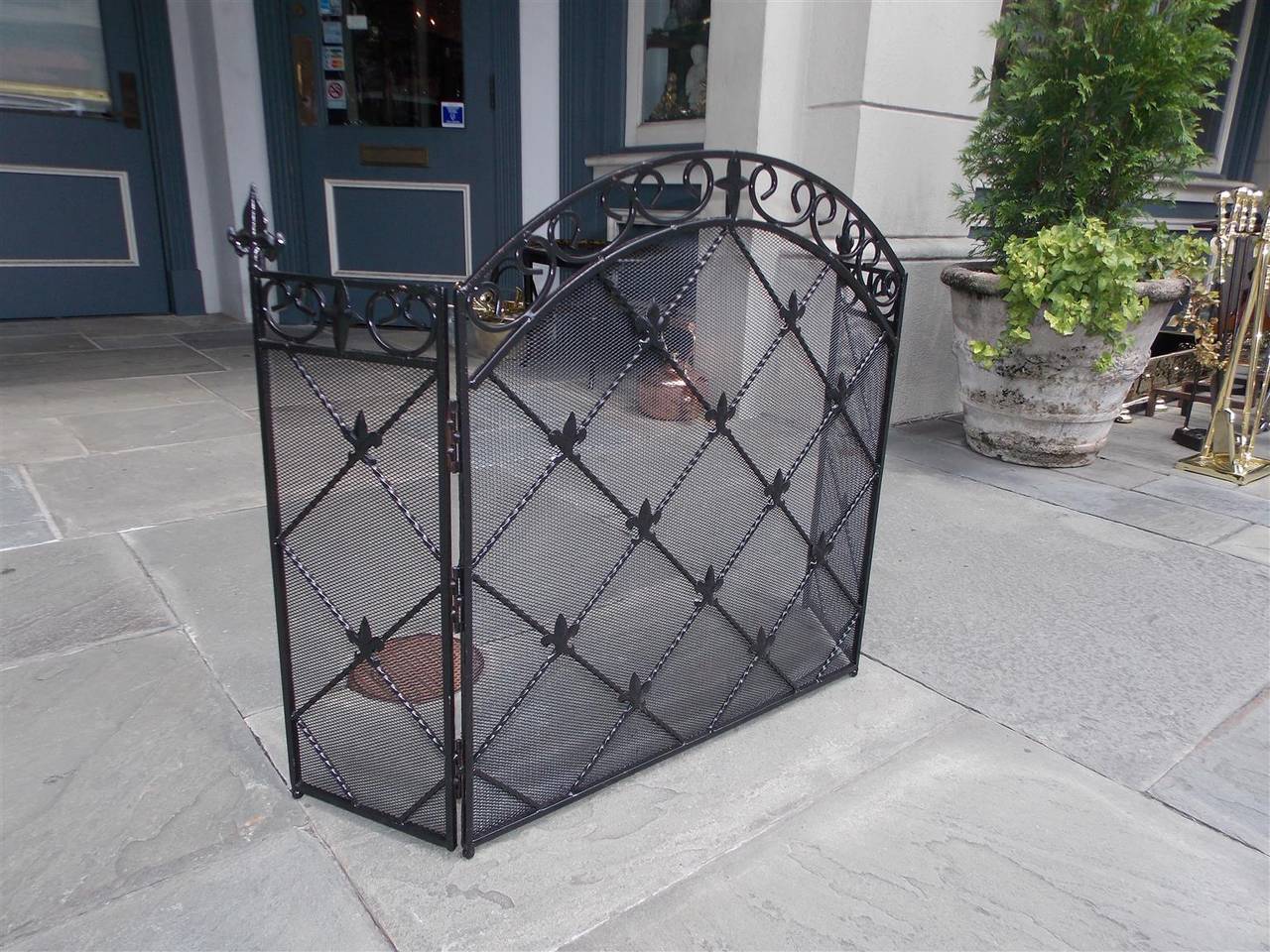 French Wrought Iron Arched Three-Panel Fleur-de-Lis Fire Screen, Circa 1840
