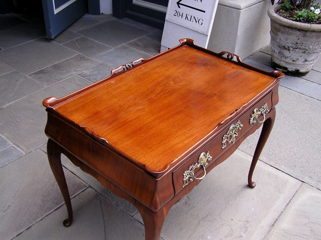 Mid-18th Century Queen Anne Mahogany Tea Table With Gallery . Circa 1750 For Sale