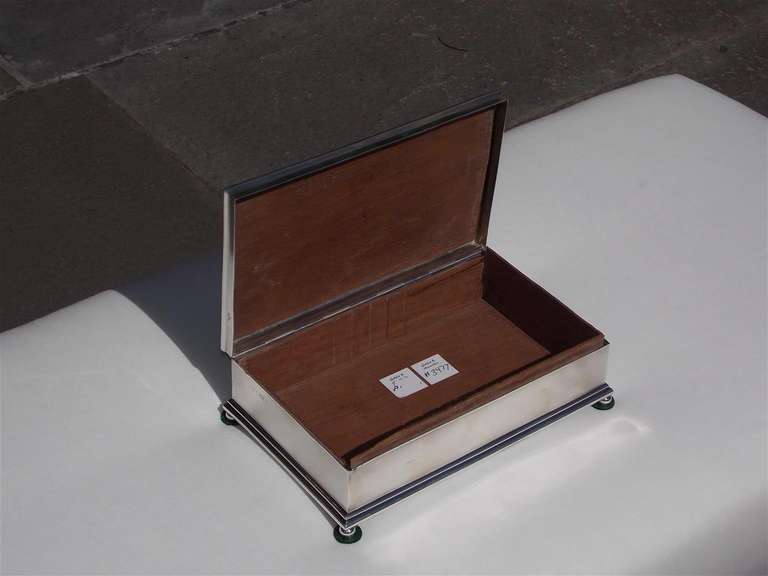 Humidor inglese rivestito in argento sterling con marchi di fabbrica. Circa 1850 in vendita 1