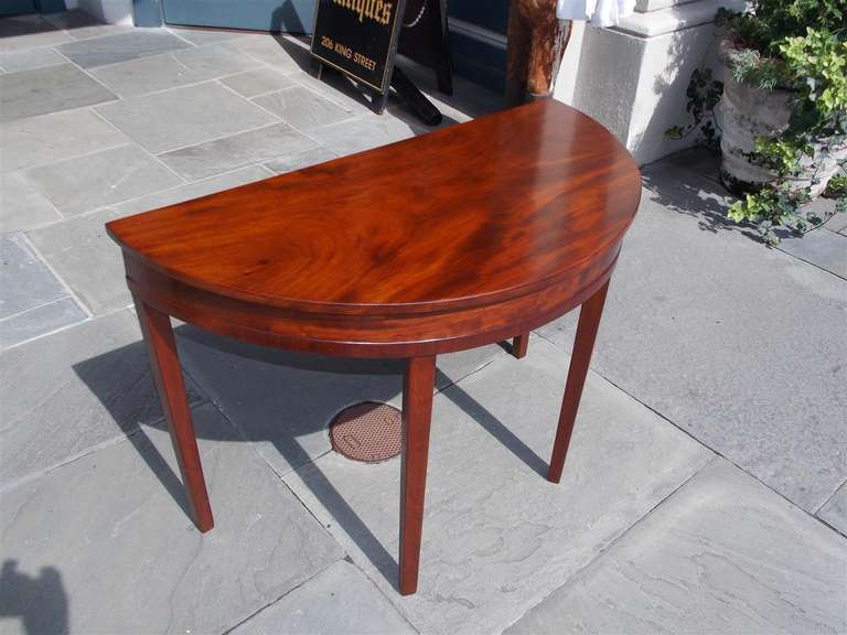 American Mahogany Demi-lune Table. Circa 1790 In Excellent Condition For Sale In Hollywood, SC