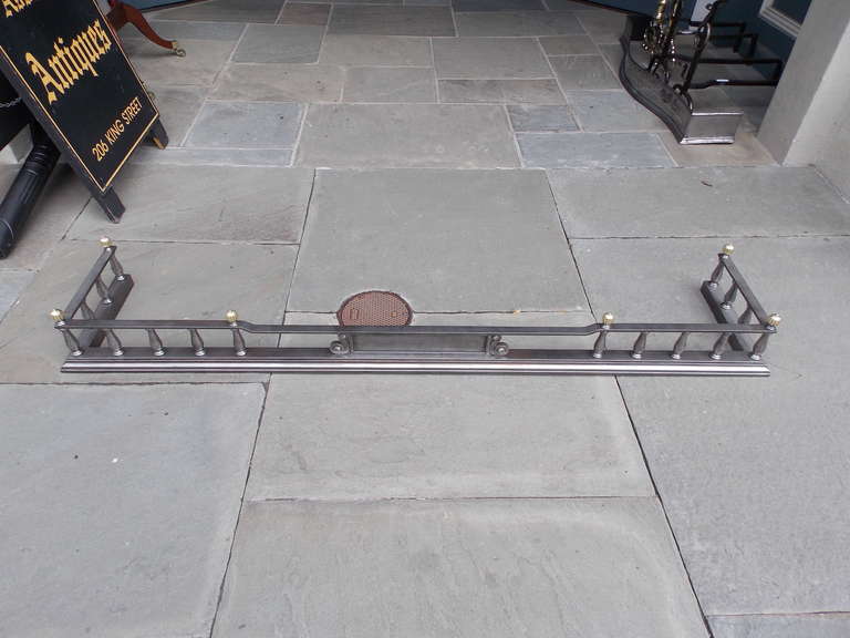 English Brass and Polished Steel Gallery Fire Fender, Circa 1820 In Excellent Condition For Sale In Hollywood, SC
