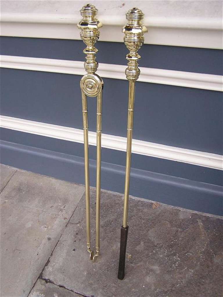 Period Pair of American Brass Fireplace Tools.  Circa 1820 In Excellent Condition For Sale In Hollywood, SC
