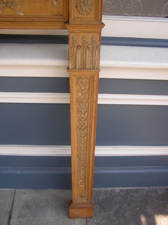 English Georgian Pine Classical Mantle with Carved Foliage & Medallions. C 1780 For Sale 3