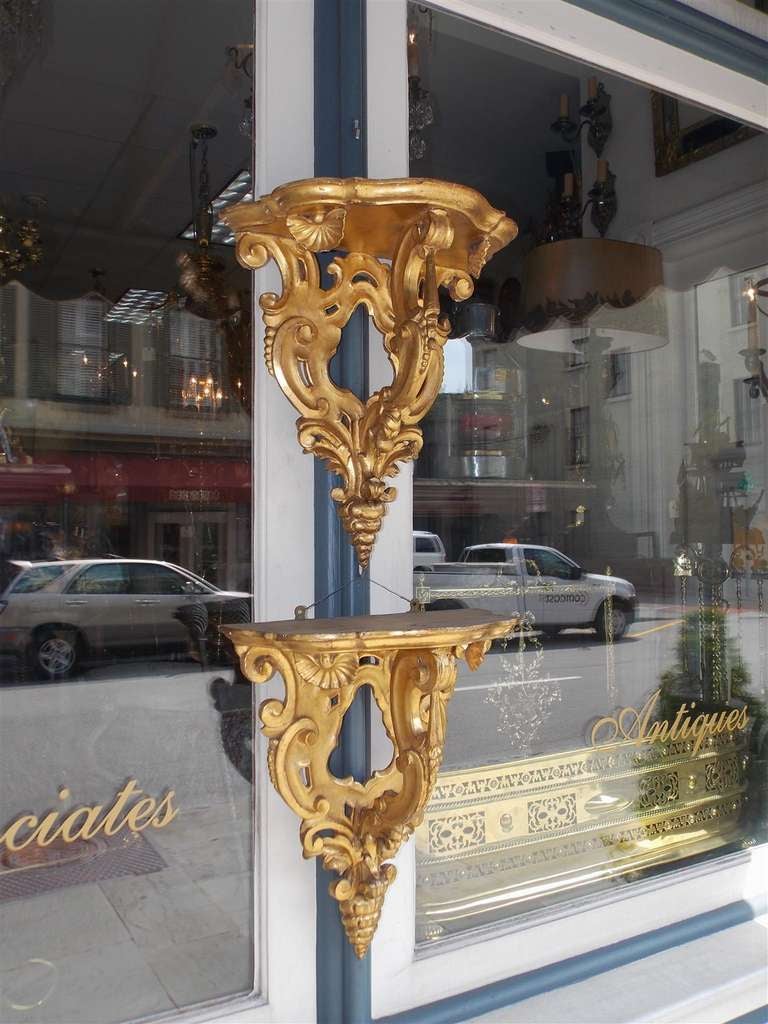 Pair of Italian Gilt Wall Brackets. Circa 1820 In Excellent Condition For Sale In Hollywood, SC