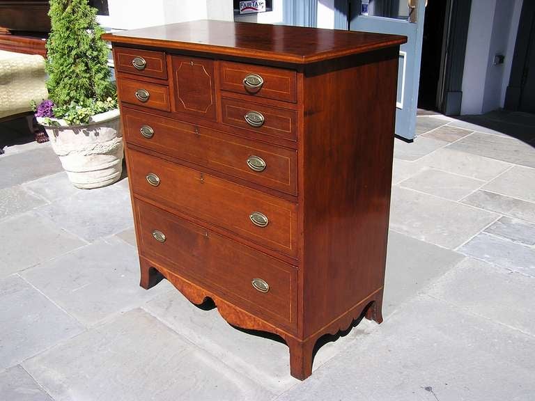American Walnut Chest of Drawers In Excellent Condition For Sale In Hollywood, SC