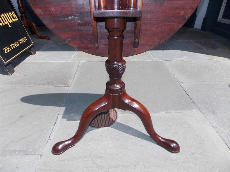 American Charleston Mahogany Tilt Top Tea Table with Birdcage. Mid 18th Century For Sale