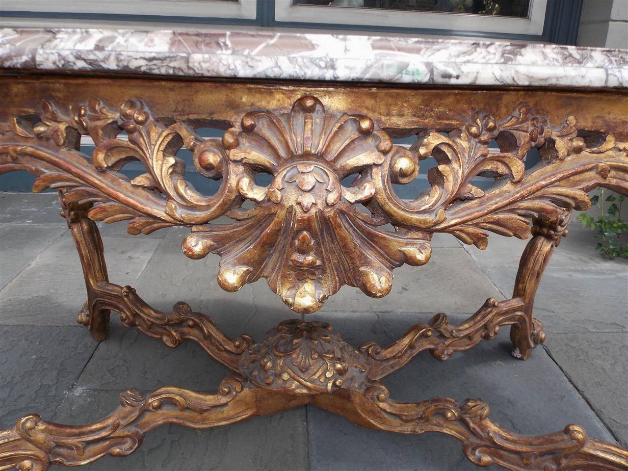 French Serpentine Marble-Top and Gilt Floral Center Table, Circa 1770 For Sale 3