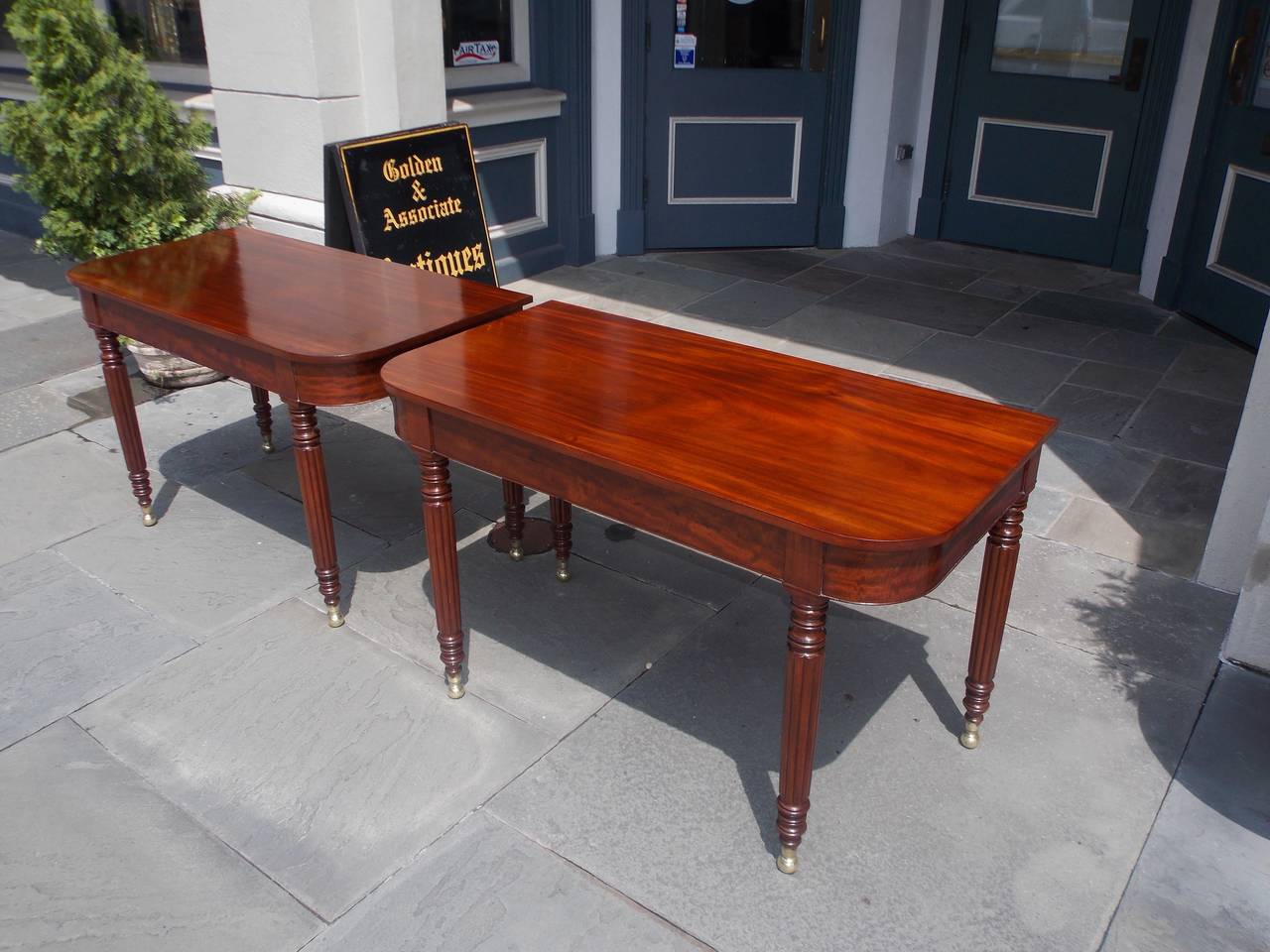 Pair of American Sheraton Mahogany Console Tables, New York. Circa 1815 For Sale 2