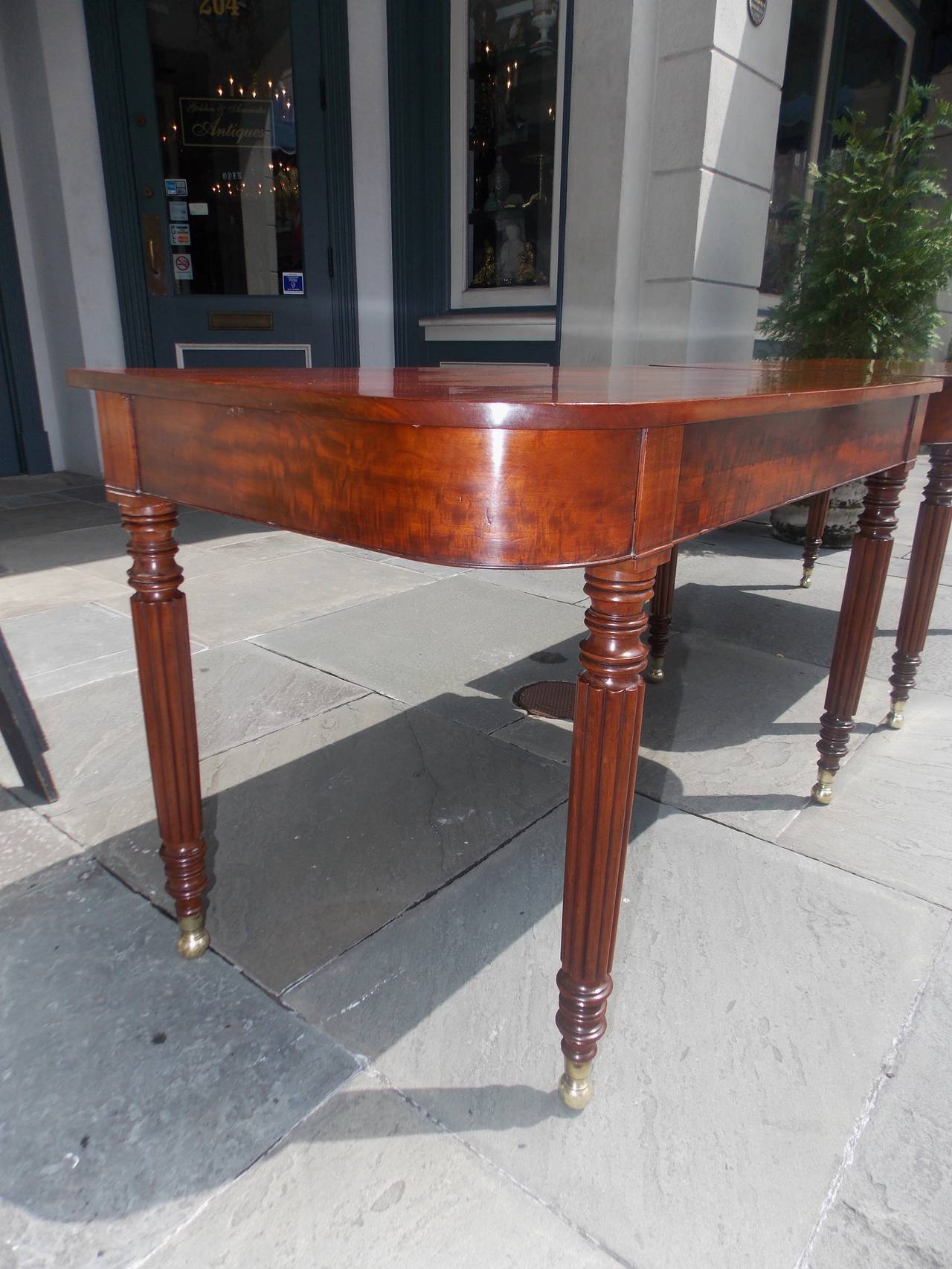 Pair of American Sheraton Mahogany Console Tables, New York. Circa 1815 For Sale 3