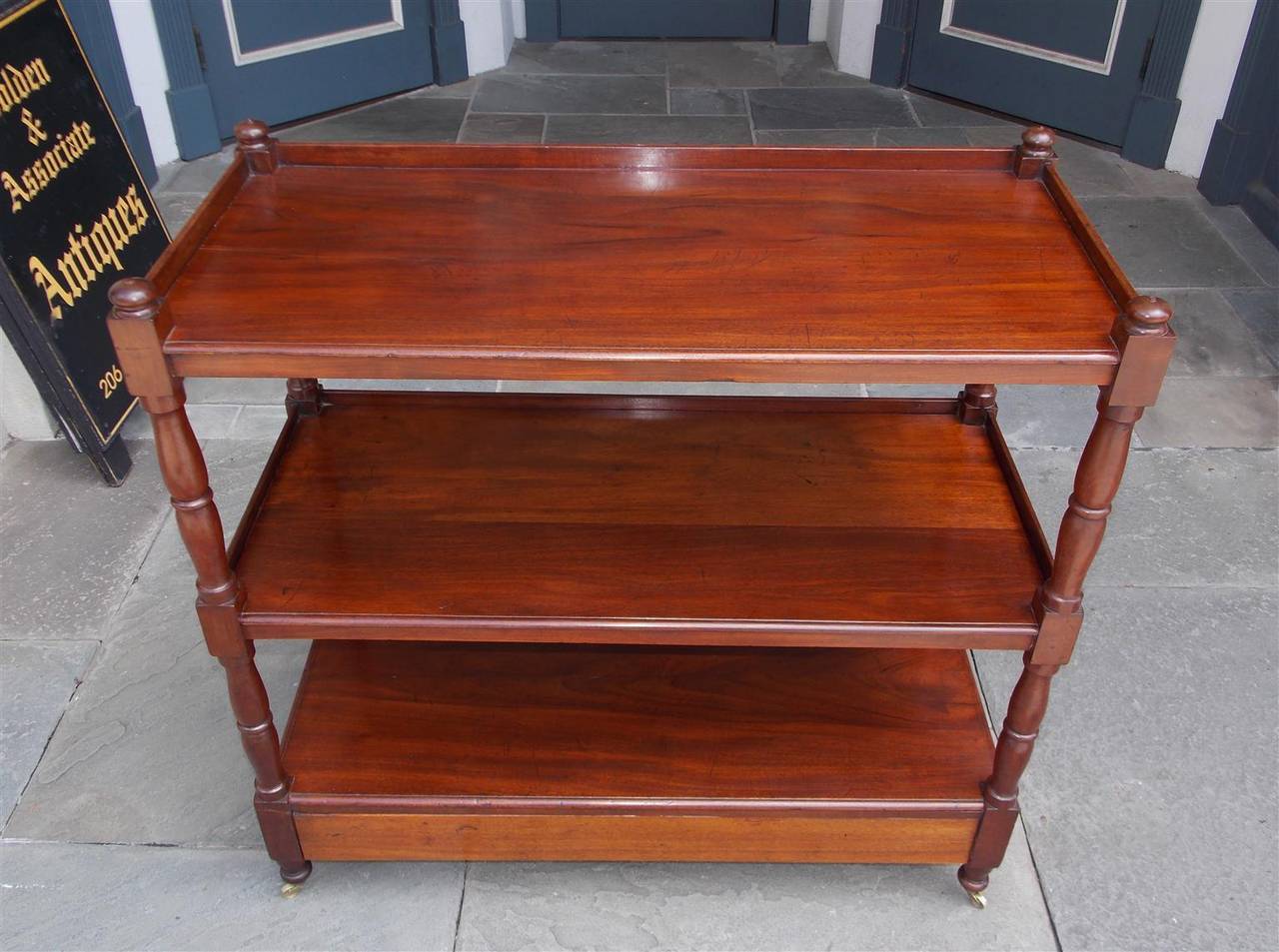 English Mahogany Three-Tiered Single-Drawer Trolley, Circa 1810 In Excellent Condition In Hollywood, SC