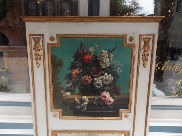Fino al XVIII secolo Specchio Trumeau francese dipinto e dorato. Circa 1790 in vendita