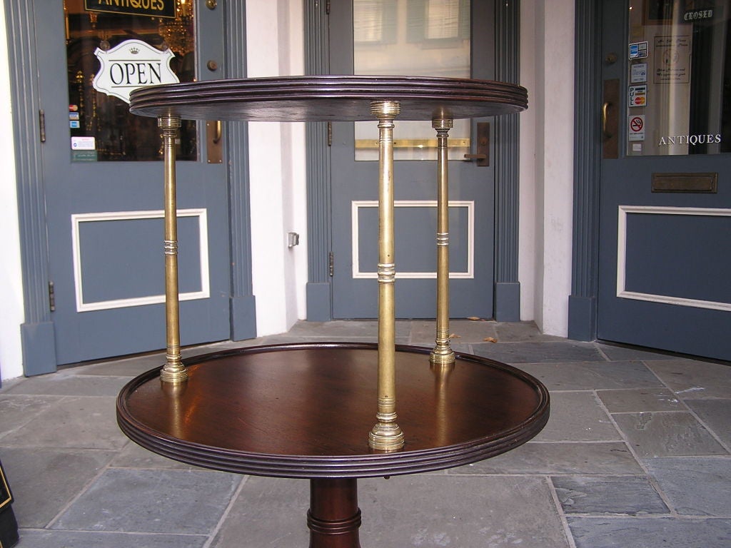 American Mahogany Two Tiered Supper Table. Circa 1840 In Excellent Condition For Sale In Hollywood, SC