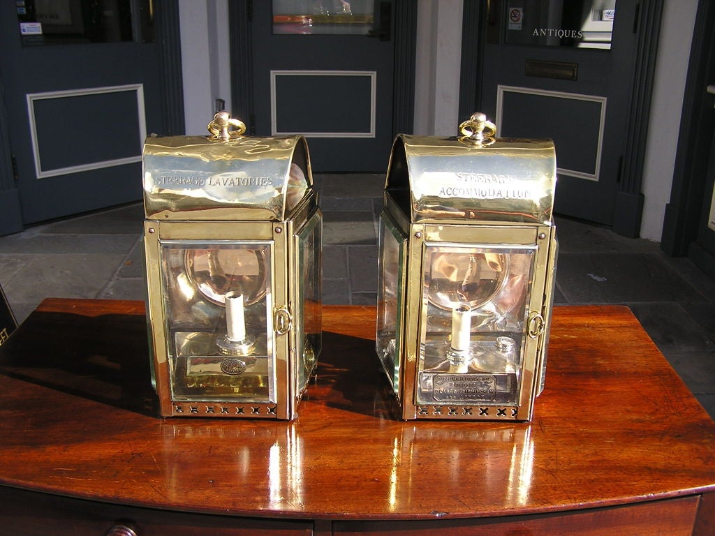 Pair of English Brass Ship Lanterns In Excellent Condition In Hollywood, SC