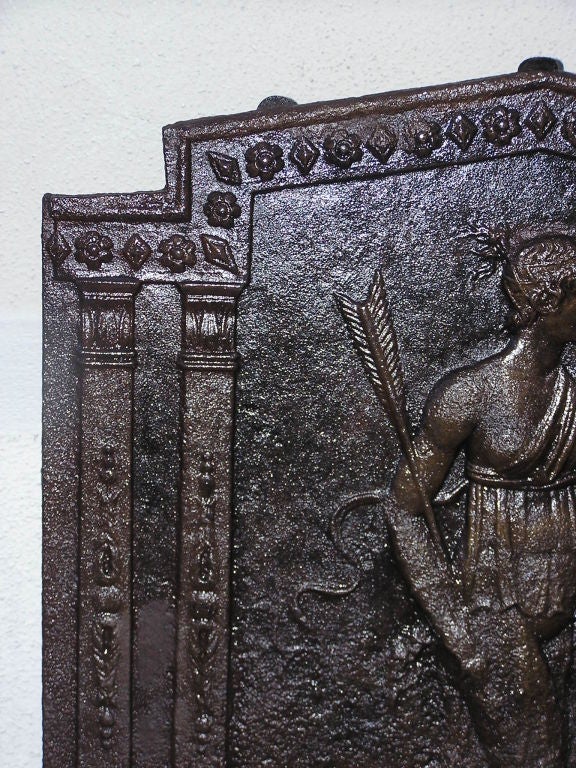 Plaque de cheminée en fonte anglaise à motif figuratif et canin.  Circa 1780 en vente 1