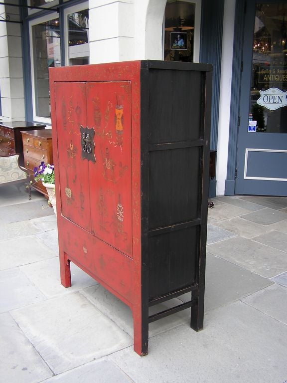 19th Century English Chinoiserie Painted Cabinet For Sale