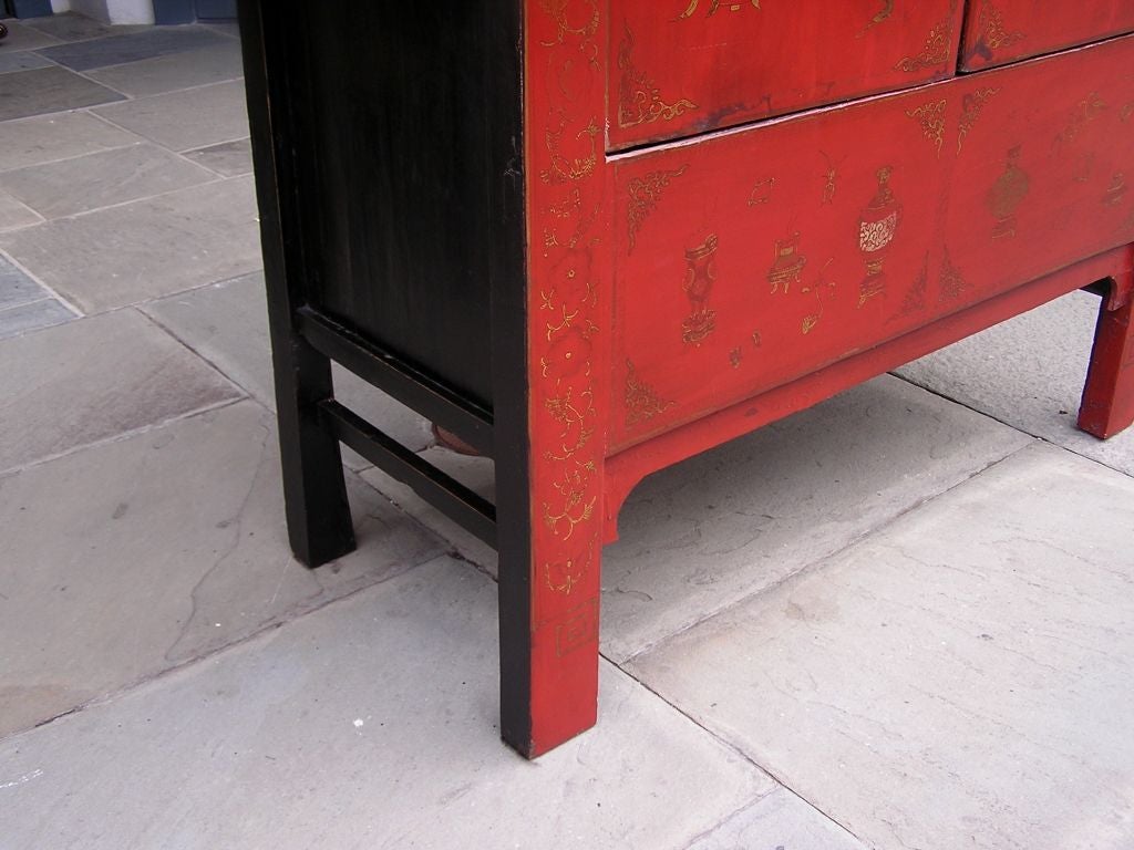 English Chinoiserie Painted Cabinet For Sale 4