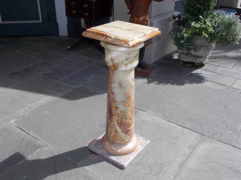 French Bulbous Onyx Pedestal, Circa 1890 In Excellent Condition In Hollywood, SC