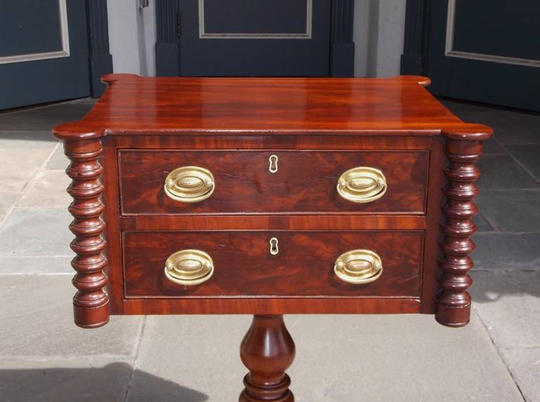 American Mahogany Two-Drawer Work Table, Boston, Circa 1810 For Sale 1