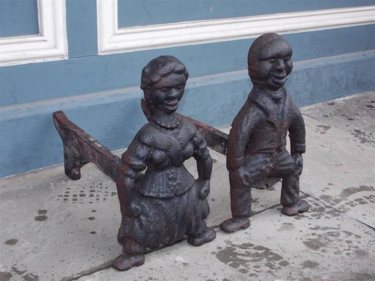 Pair of American Cast Iron Figural Andirons. Circa 1840 In Excellent Condition For Sale In Hollywood, SC