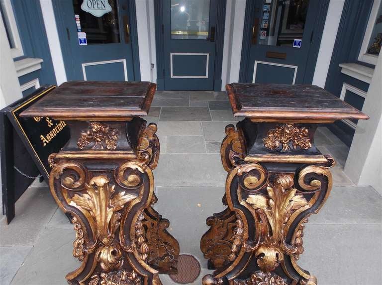 18th Century and Earlier Pair of Italian Painted and Gilt Pedestals. Circa 1770 For Sale