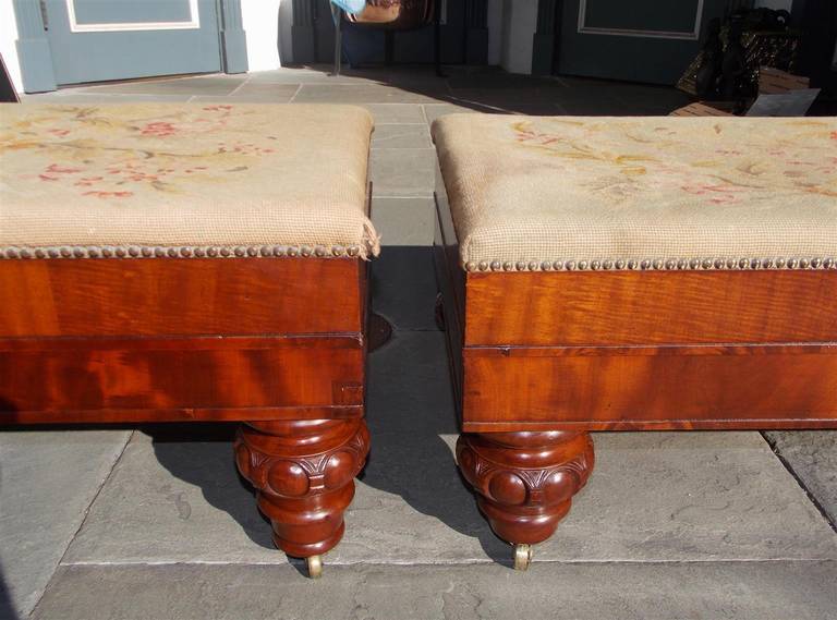 Pair of American Flame Mahogany Needlepoint Hall Benches. Baltimore, Circa 1820 For Sale 1