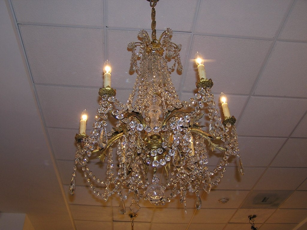 French Gilt Bronze and Crystal Six Light Chandelier, Circa 1820 For Sale 1