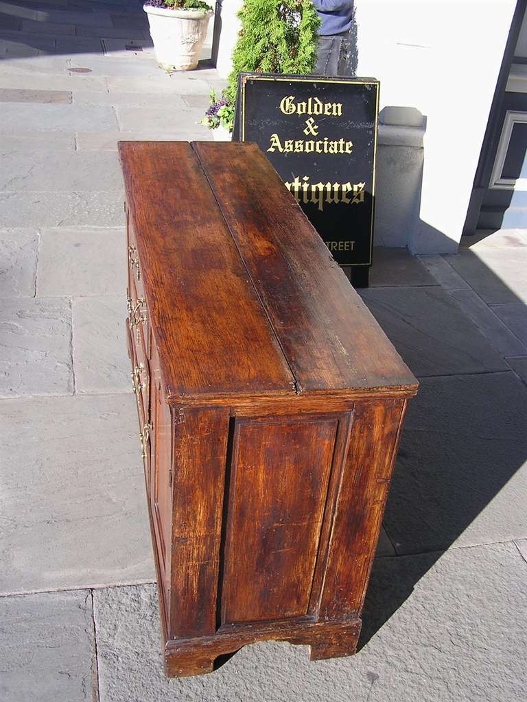 English Oak Sideboard.  Circa 1780 For Sale 1