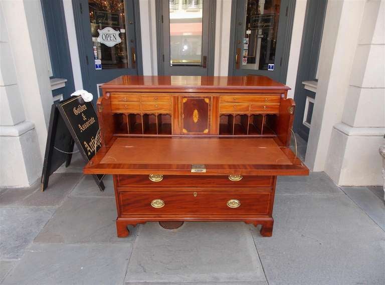 American Mahogany Fall Front Butler's Desk.  Baltimore,  Circa 1790 In Excellent Condition In Hollywood, SC