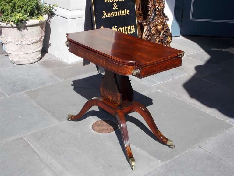 American Mahogany Game Table. Circa 1790 In Excellent Condition For Sale In Charleston, SC