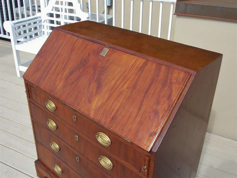 English Mahogany Slant Front Desk.  Circa 1780 In Excellent Condition For Sale In Charleston, SC