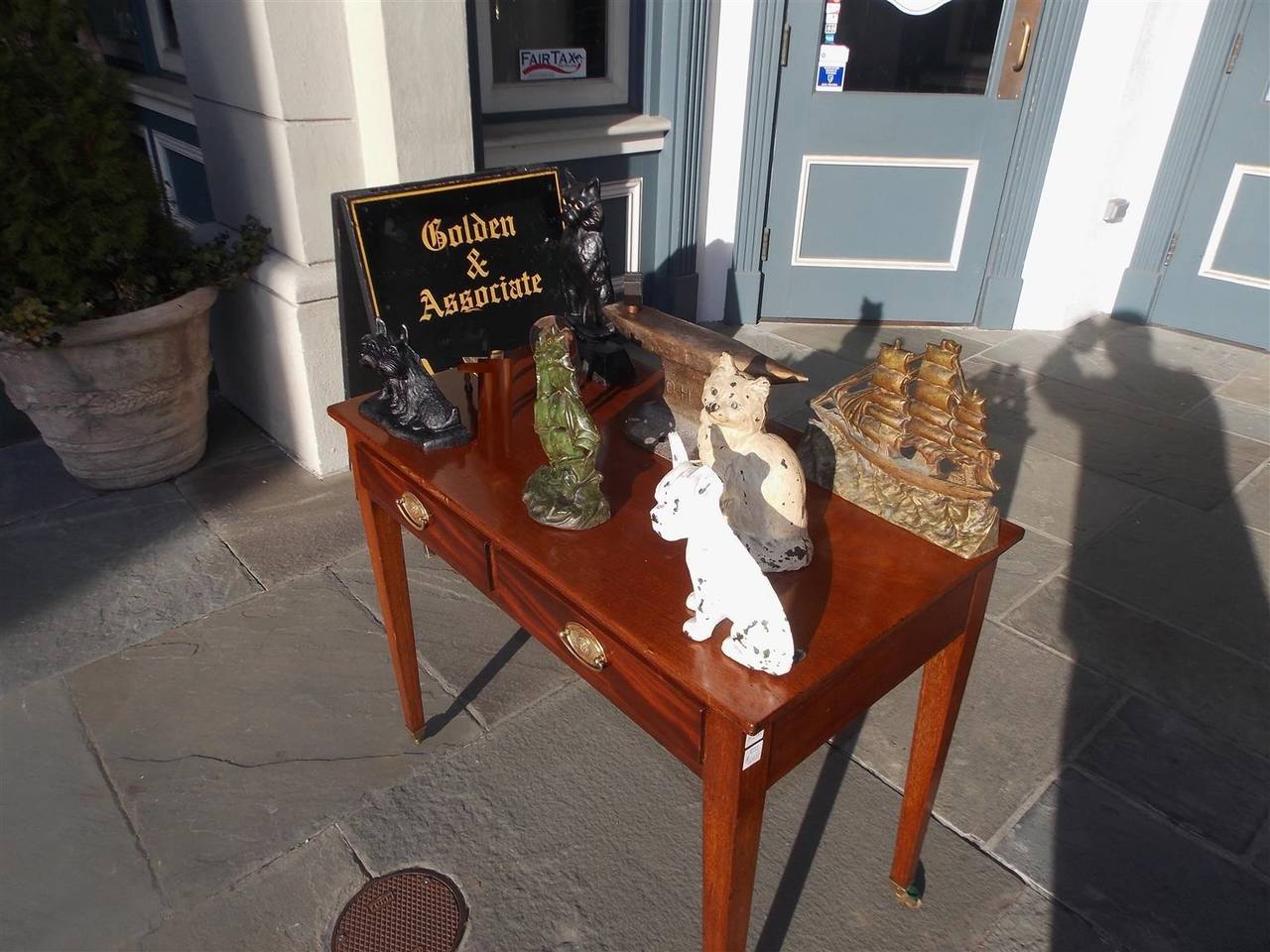 Grouping of Cast Iron Hand Painted Door Stops. Circa 1890 In Excellent Condition For Sale In Hollywood, SC