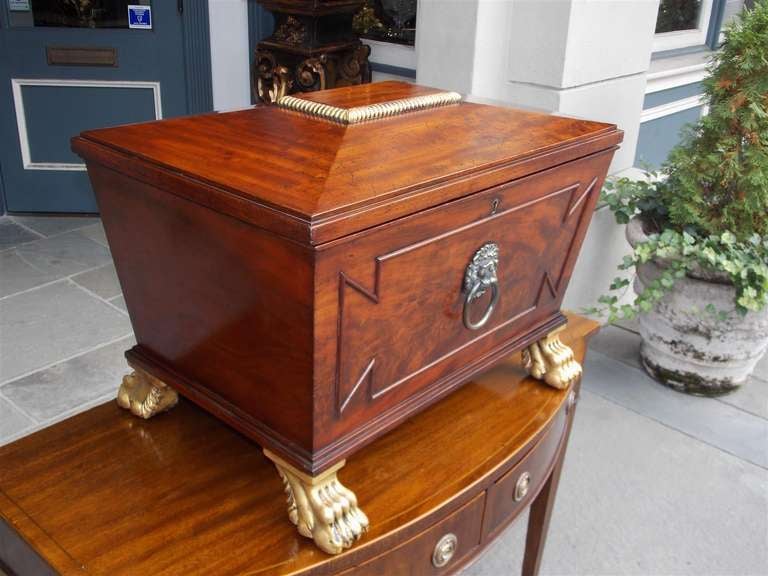 English Regency Mahogany and Gilt Cellarette. Circa 1790 In Excellent Condition In Hollywood, SC